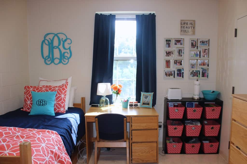 Coral and turquoise dorm room
