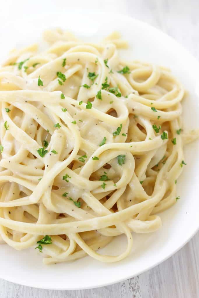 The BEST healthy fettuccine alfredo with no cream or butter!