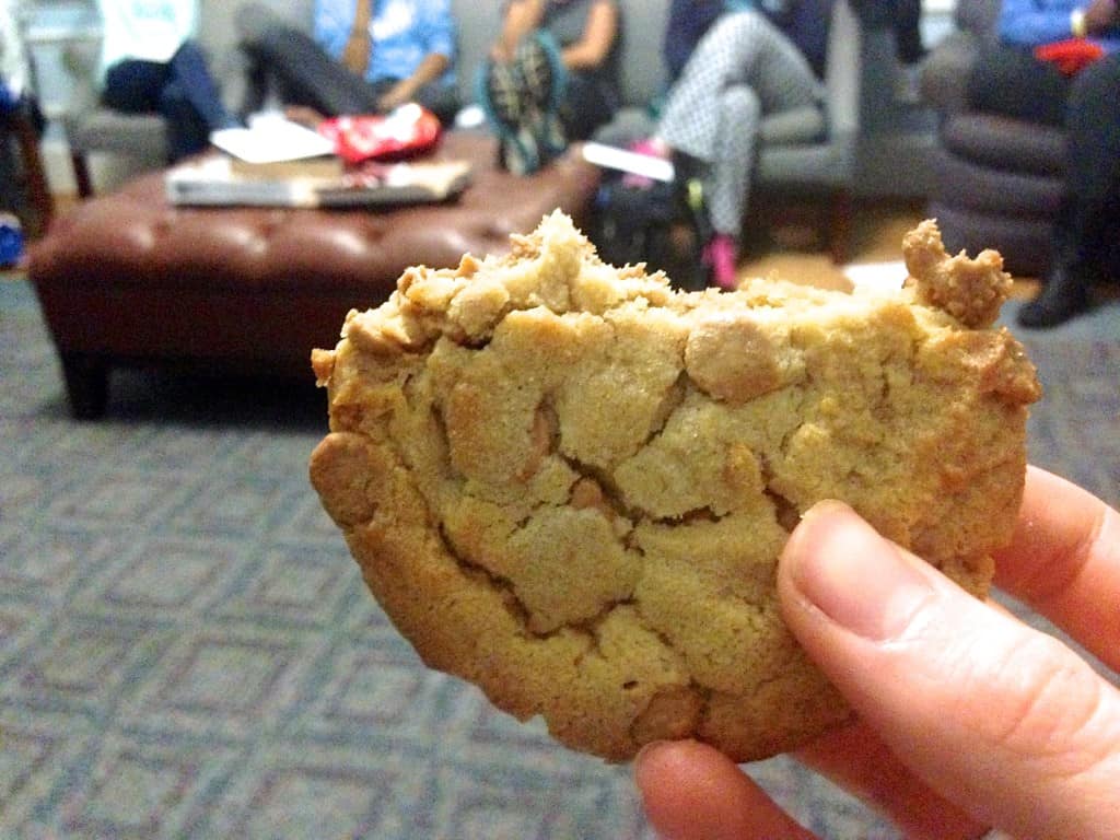 insomnia cookie peanut butter chip
