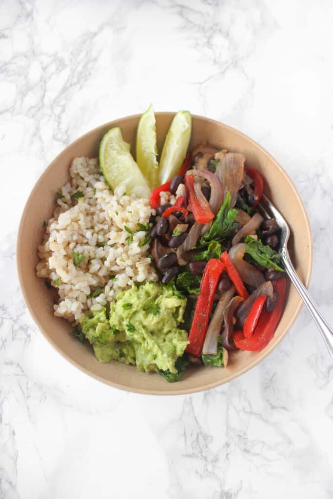 simple vegetarian fajita bowls ready in 30 mins and easy enough to make as a college student!