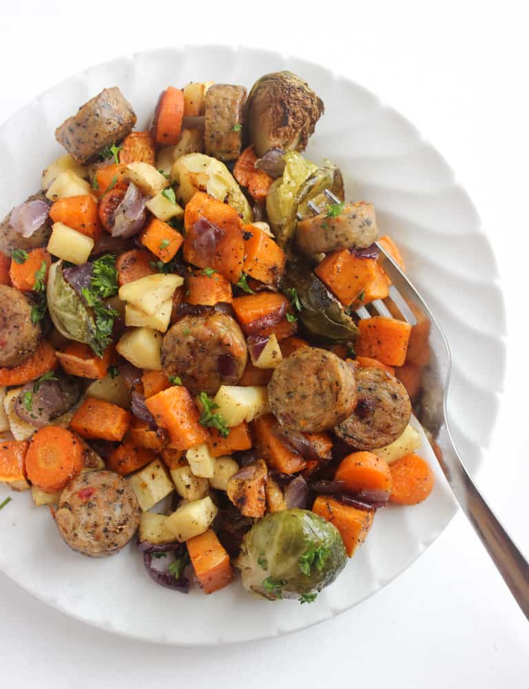 One-Pan Chicken Sausage & Roasted Veggies- an easy & healthy meal with practically no clean-up!