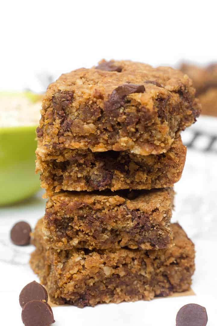 Healthy Peanut Butter Oatmeal Bars with Chocolate Chips
