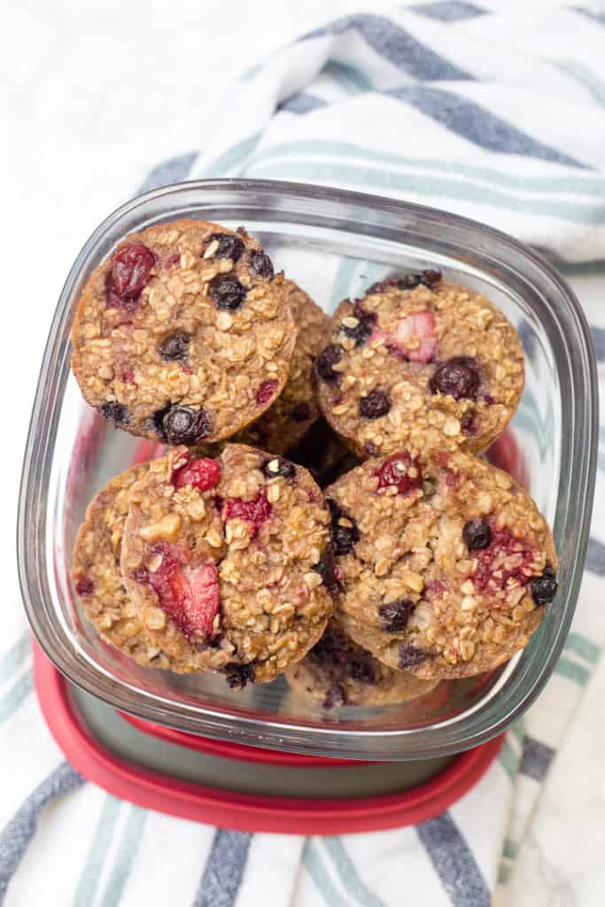 Mixed Berry Baked Oatmeal Cups Like Muffins! Healthy Liv